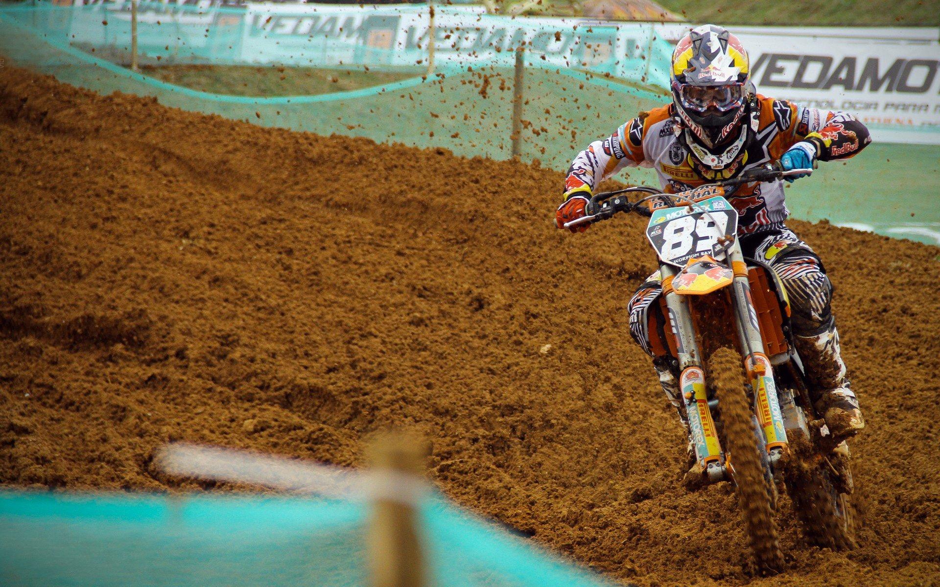 体育教育助力青少年全面发展，校园运动热潮再升温