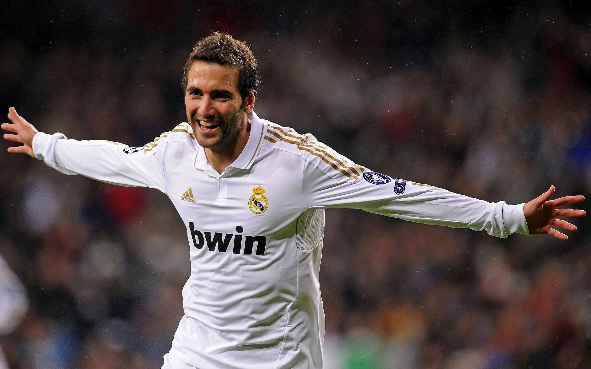 深度战术分析，揭秘冠军球队的制胜之道